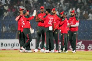 টেক্টরের তাণ্ডবে আয়ারল্যান্ডের বড় সংগ্রহ