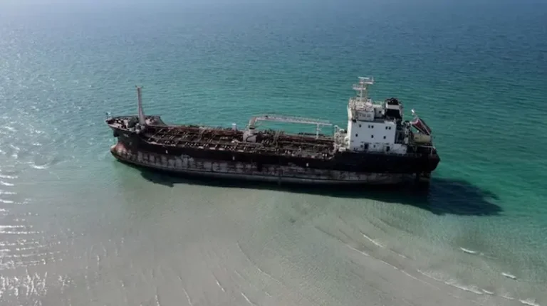 uae-closes-umm-al-quwain-beaches-1792746120